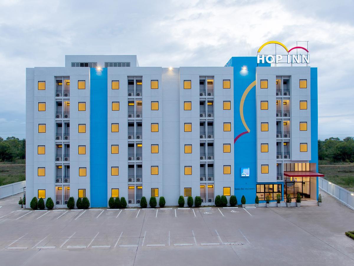 Hop Inn Чианграй Экстерьер фото